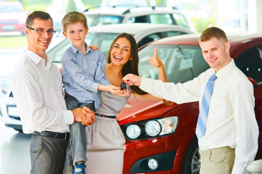 Choosing the Perfect Vehicle for a Family Holiday in Cyprus