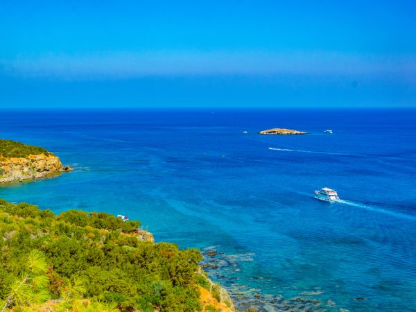 Experience the Breathtaking Landscapes of Akamas Peninsula by Car and Create Lasting Memories